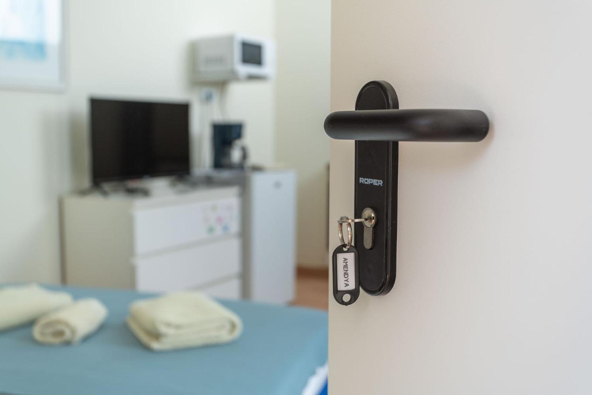 Blife Alicya Private Rooms Distretto di Distretto di Faro Esterno foto